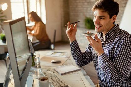 Portage salarial ou micro-entreprise : comment choisir son statut quand on se lance en freelance ?